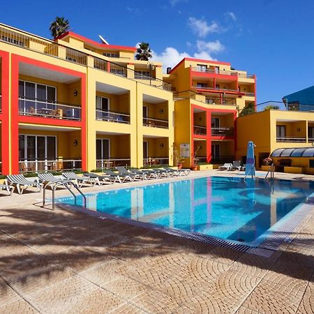 Hotel Cais Da Oliveira Canico  Exterior photo