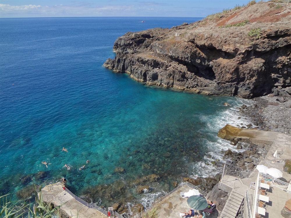 Hotel Cais Da Oliveira Canico  Exterior photo