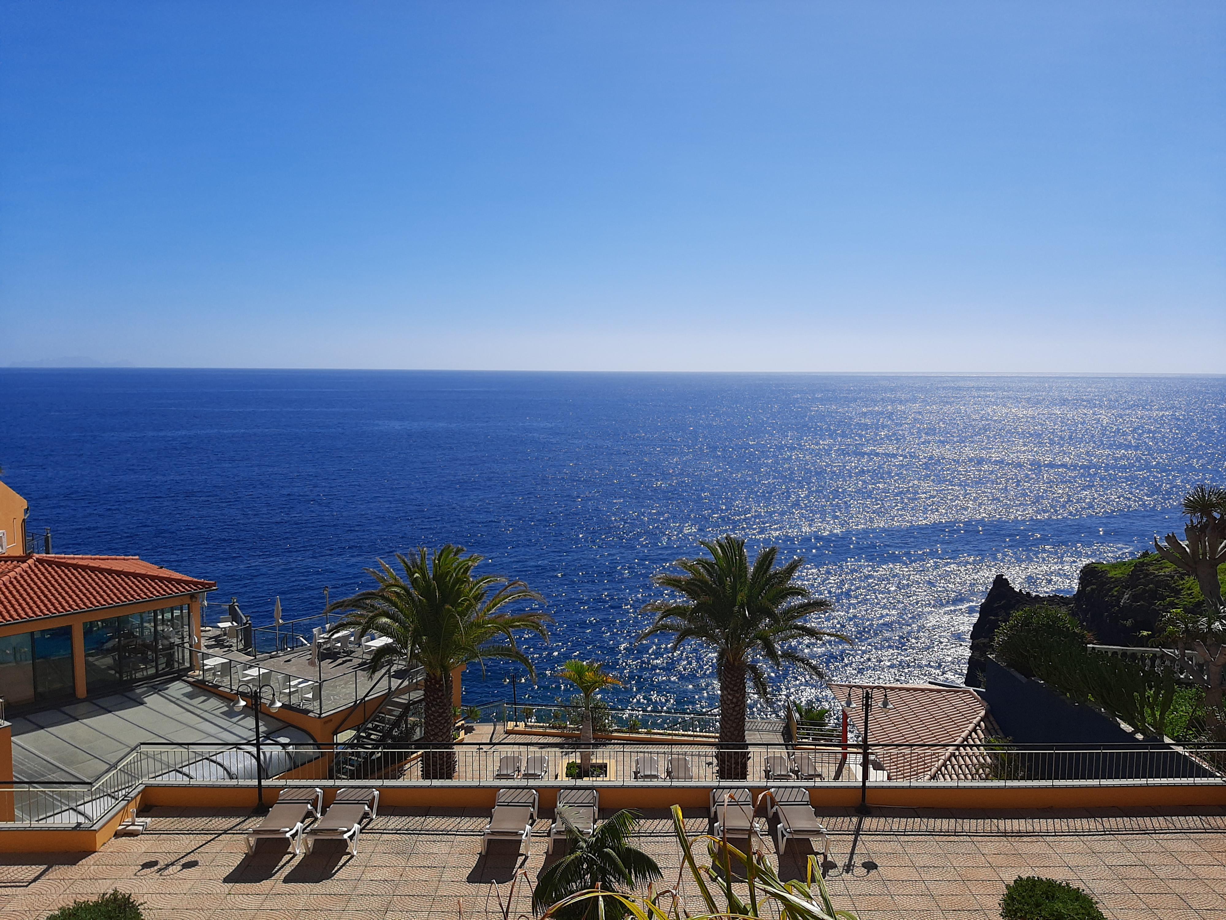Hotel Cais Da Oliveira Canico  Exterior photo